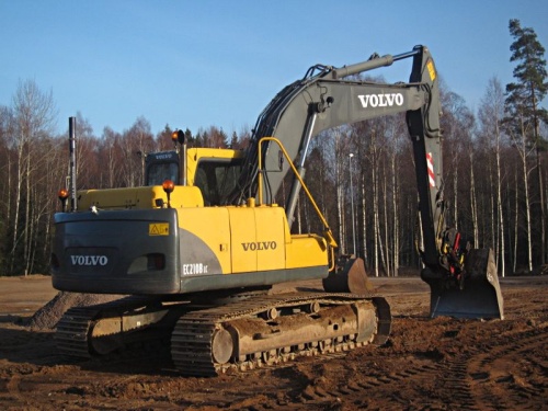 Аренда гусеничного экскаватора Volvo EC210BLC